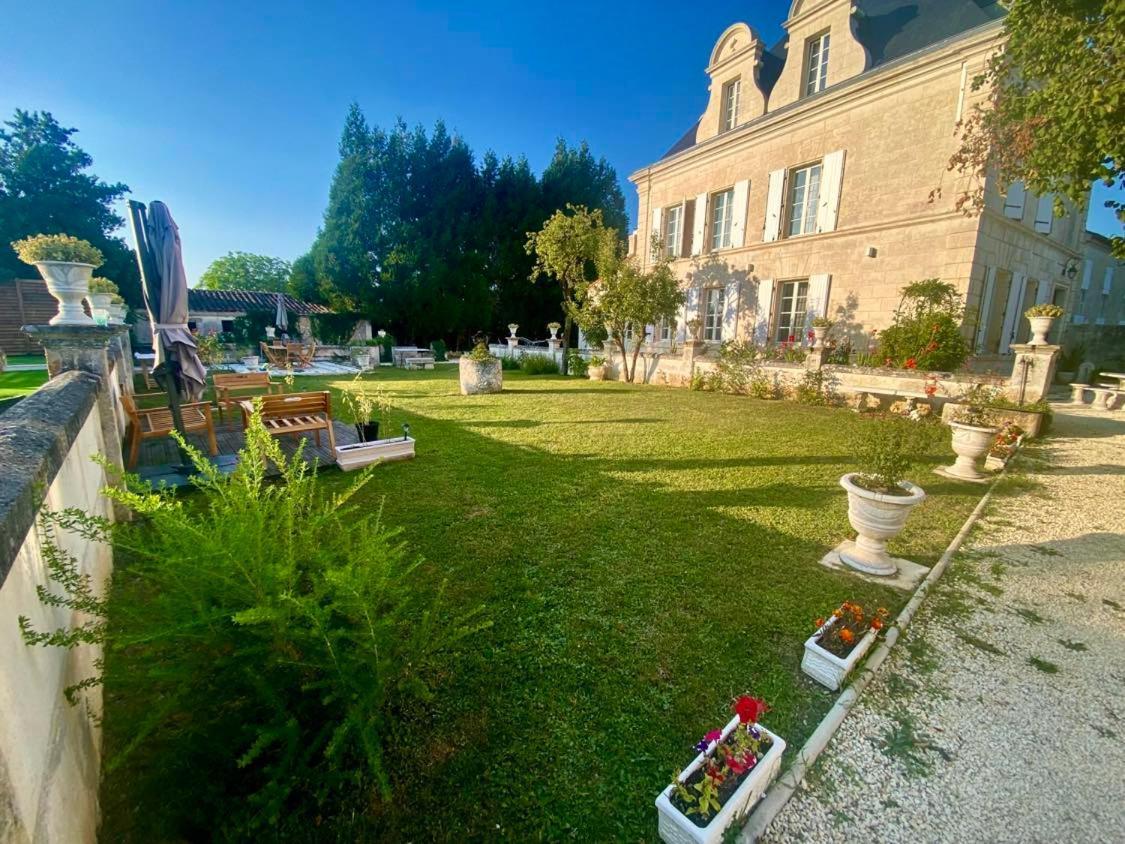 Le Grand Berger Chambres D'Hotes Angeac-Charente Zewnętrze zdjęcie